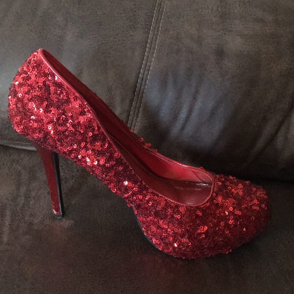Red Story heels